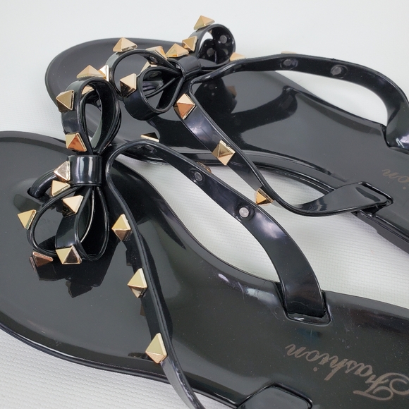 Studded Bow Rubber Flip Flops - Picture 8 of 13